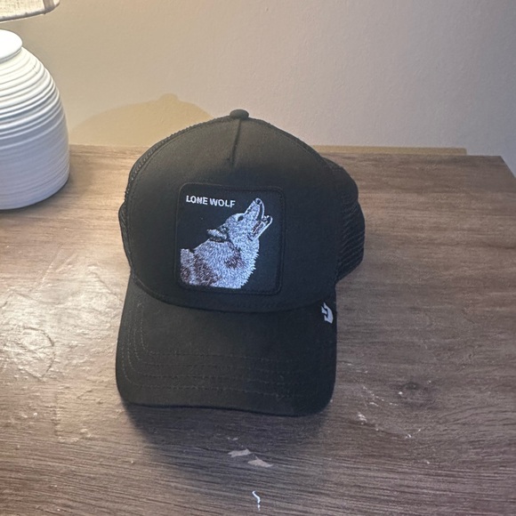 Goorin Bros. Black Lone Wolf Hat USED - Picture 1 of 5